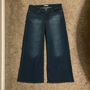 👖 Levi's 318 Shaping Wide Leg Dark Blue Jeans 34